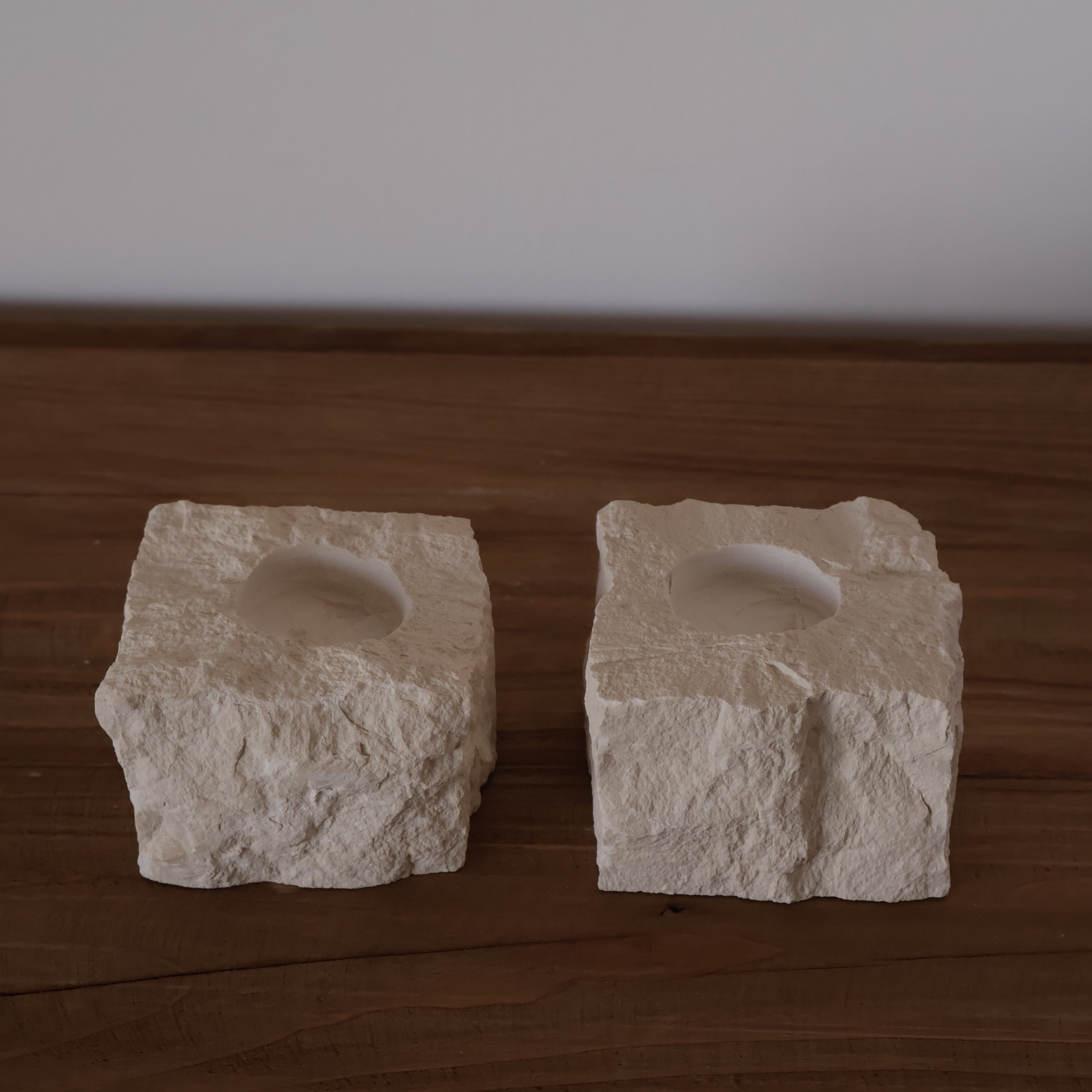 פמוטים לנרות שבת · אבן ירושלמית