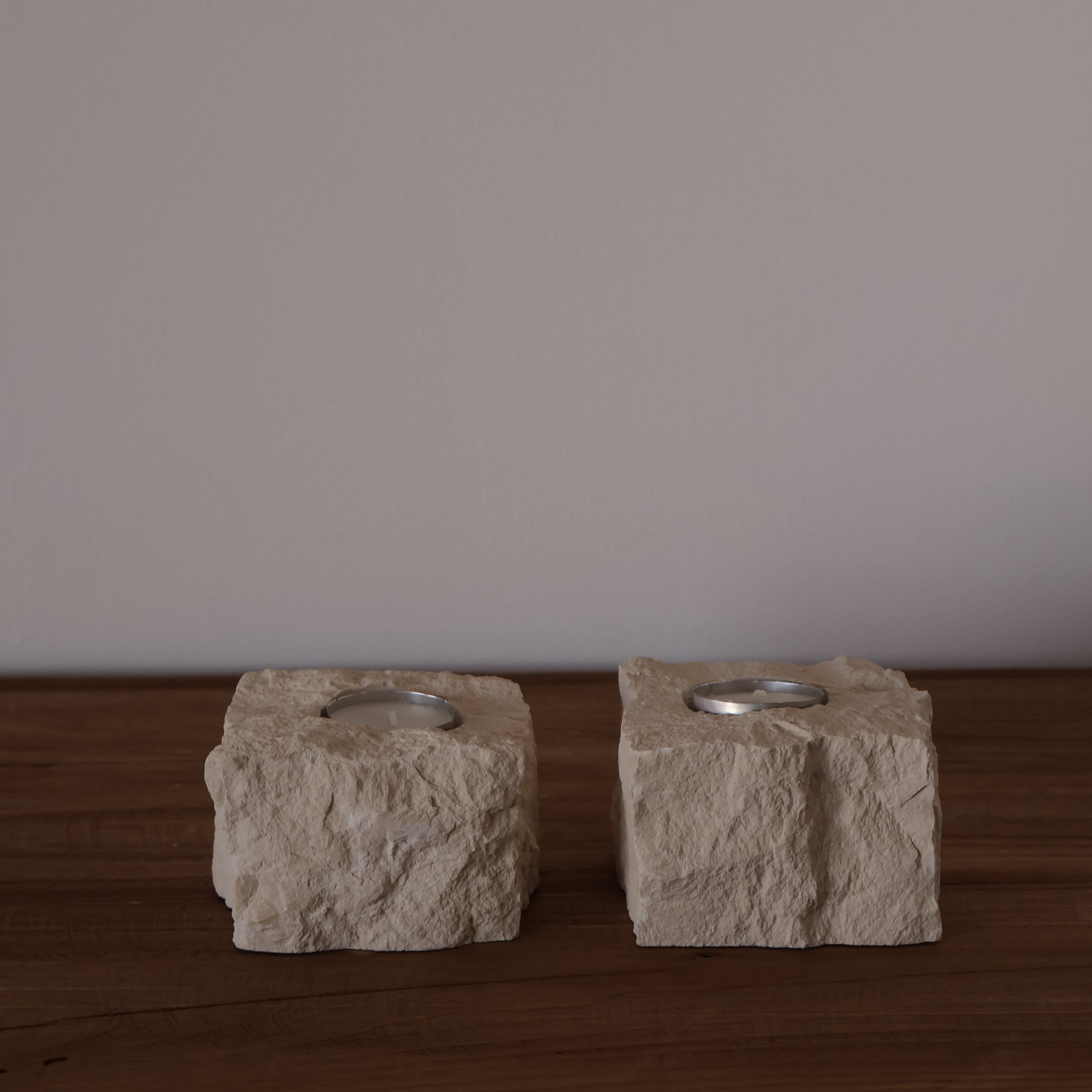 פמוטים לנרות שבת · אבן ירושלמית